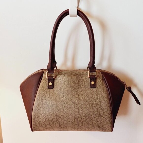 CALVIN Klein  Dome Satchel  Wide Zip Top Opening  Roomy interior - Picture 2 of 14